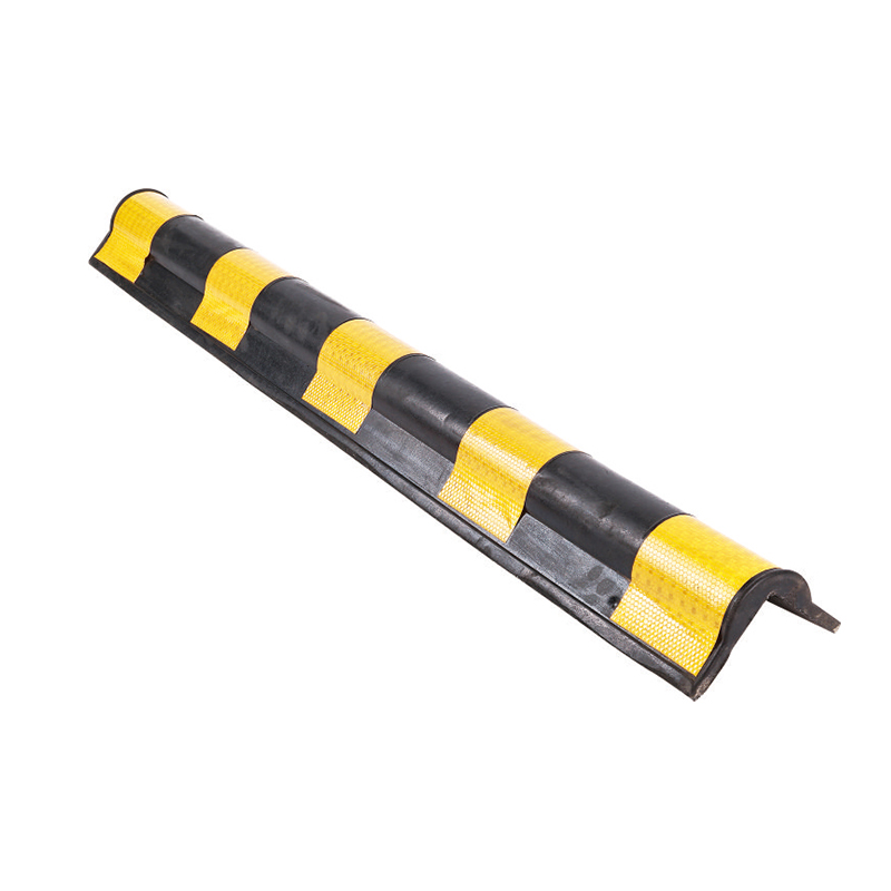 PS035 Gumové chrániče rohů