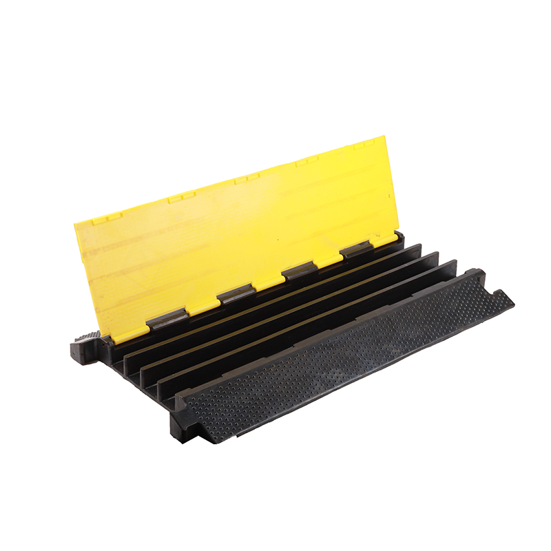 SH024-4B Průmyslová venkovní vodotěsná pryžová a plastová chránička kabelů